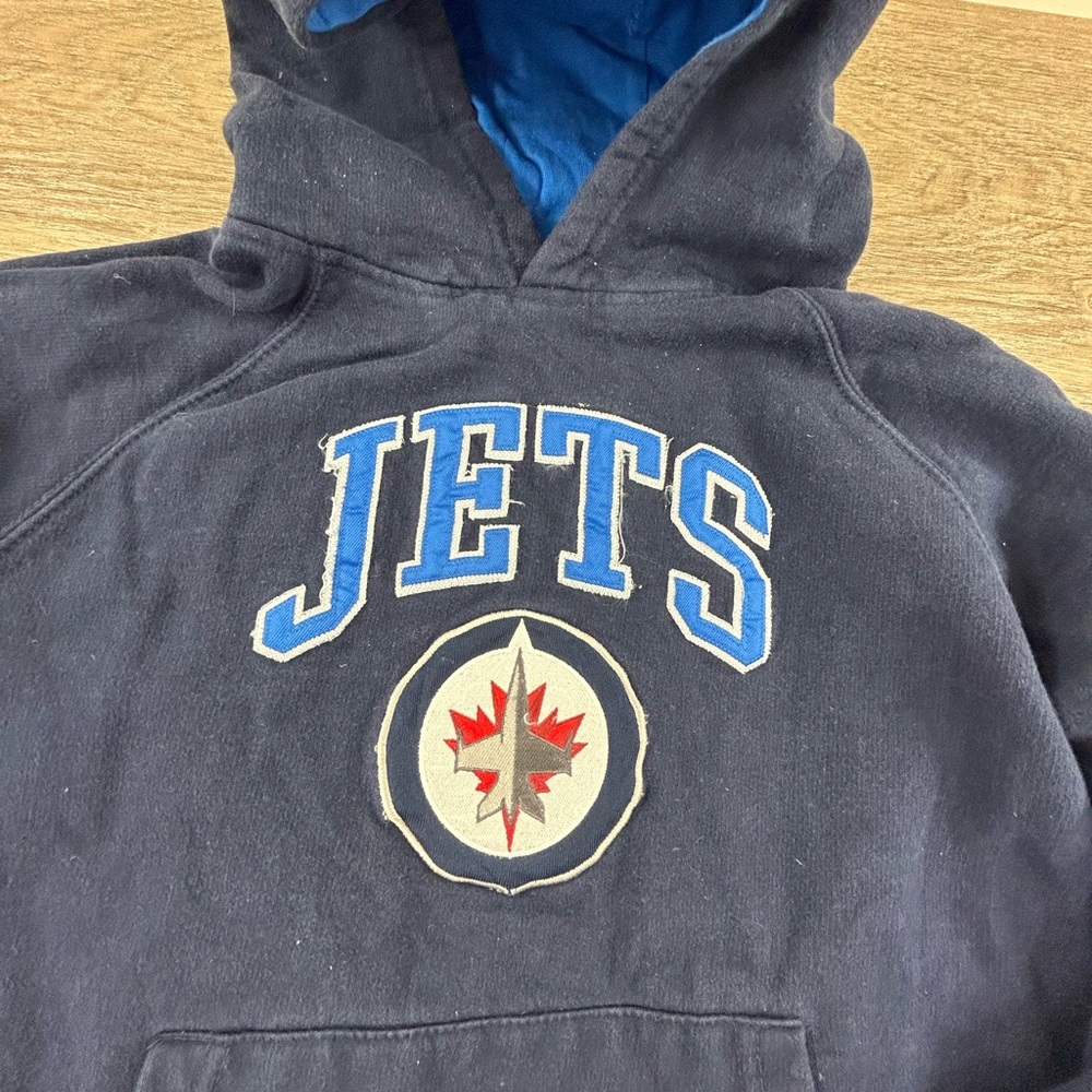 Reebok Winnipeg Jets Hoodie - Picture 2 of 4